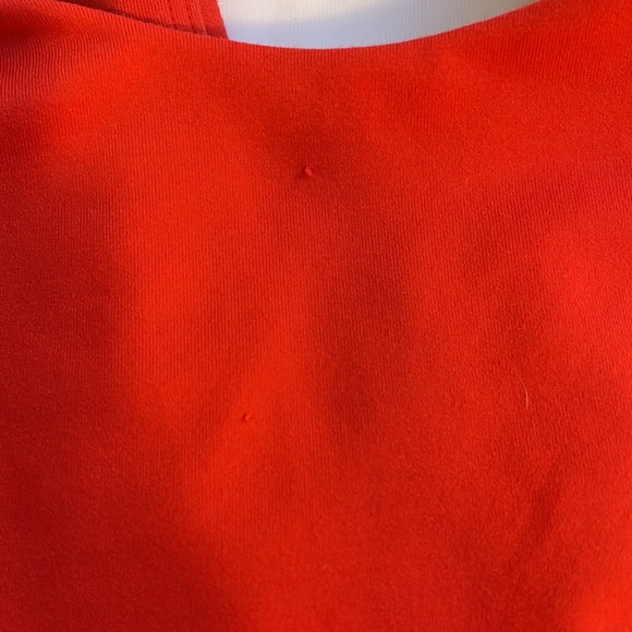 Lululemon spin it to win it tank top. Red and black. Size 8 - Picture 9 of 11